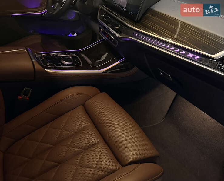 Внедорожник / Кроссовер BMW X7 2023 в Одессе