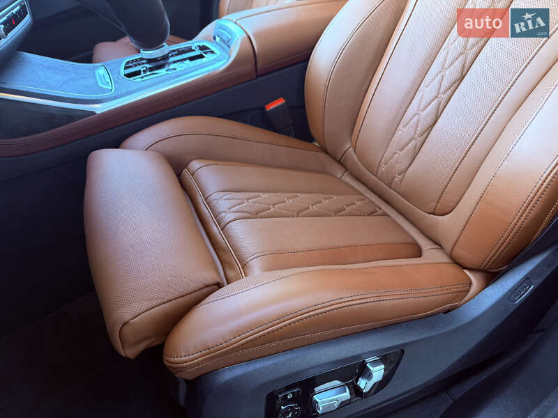 Позашляховик / Кросовер BMW X7 2025 в Києві