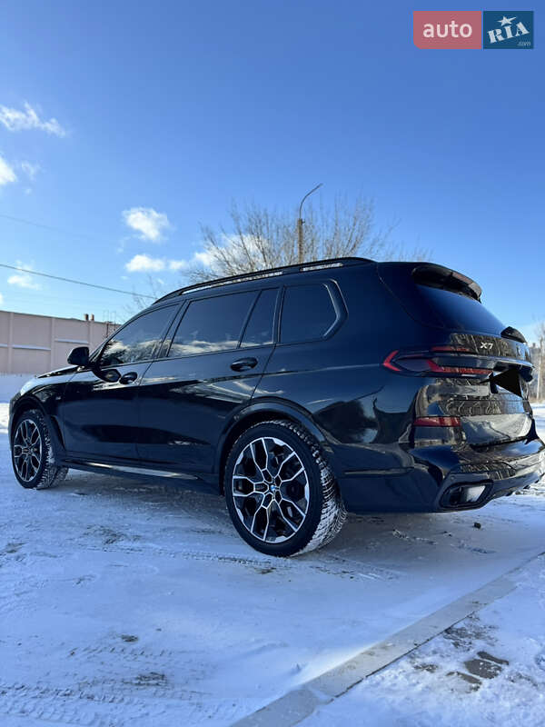 Внедорожник / Кроссовер BMW X7 2024 в Днепре фото 8 Внедорожник / Кроссовер BMW X7 2024 в Днепре