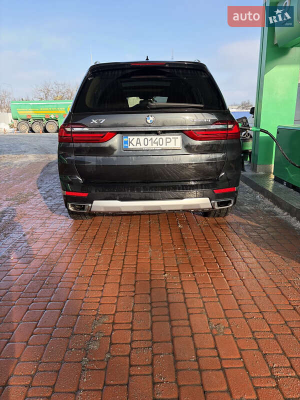 Внедорожник / Кроссовер BMW X7 2020 в Киеве