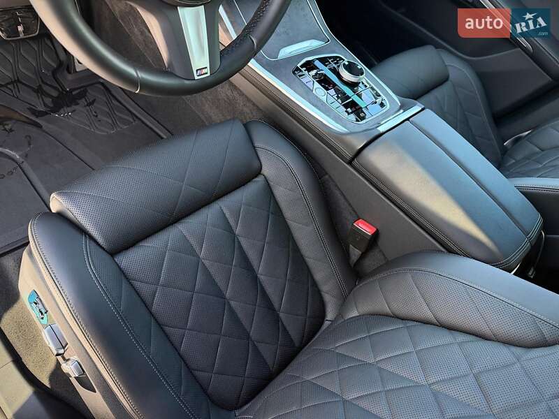 Внедорожник / Кроссовер BMW X7 2024 в Киеве