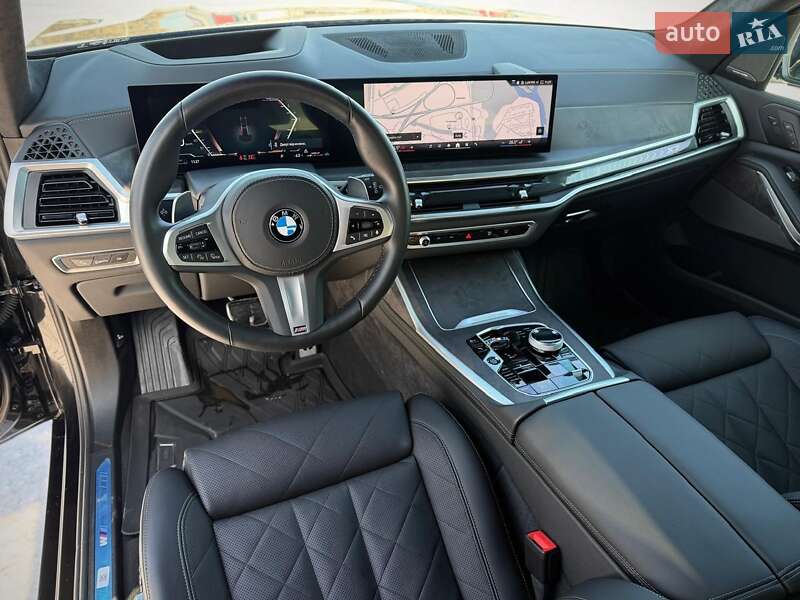 Внедорожник / Кроссовер BMW X7 2024 в Киеве