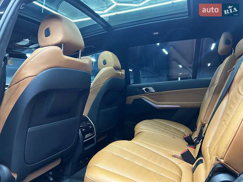 Внедорожник / Кроссовер BMW X7 2022 в Черновцах