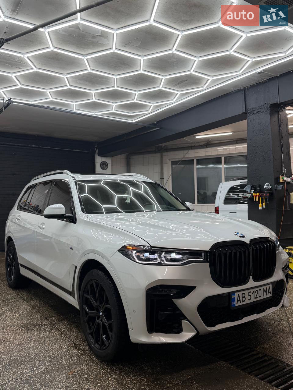 2020 BMW X7 - мініатюра 40