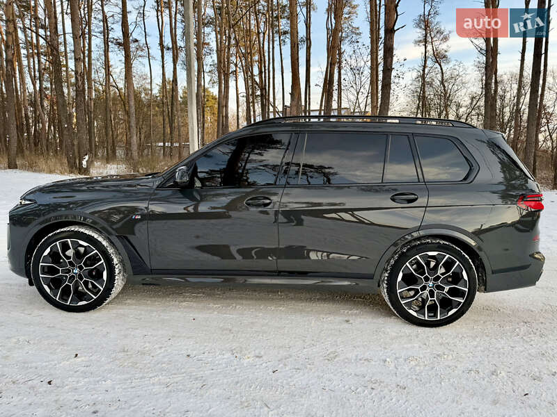 Внедорожник / Кроссовер BMW X7 2024 в Житомире