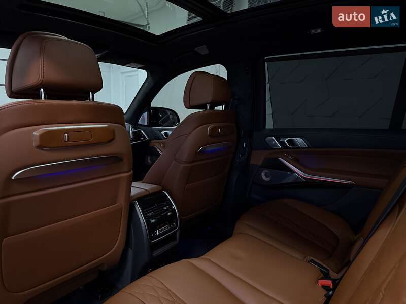 Внедорожник / Кроссовер BMW X7 2024 в Тернополе