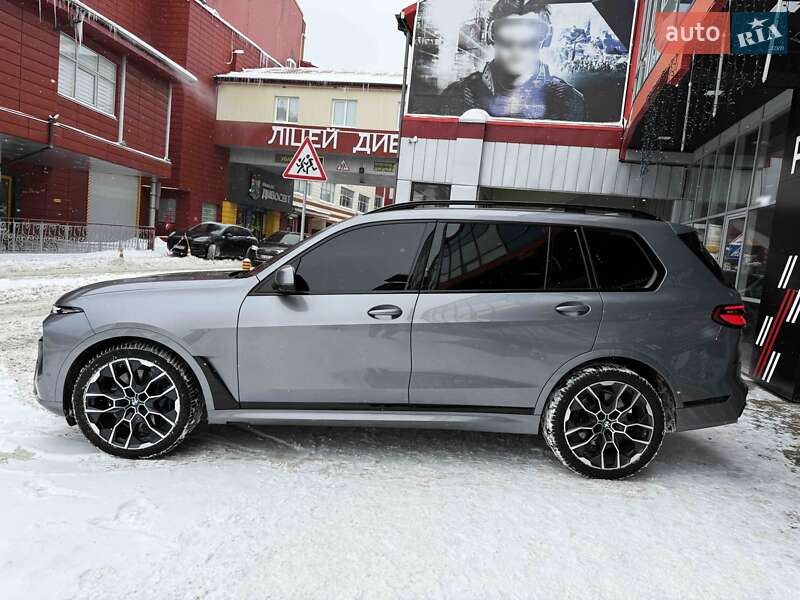 Внедорожник / Кроссовер BMW X7 2024 в Львове
