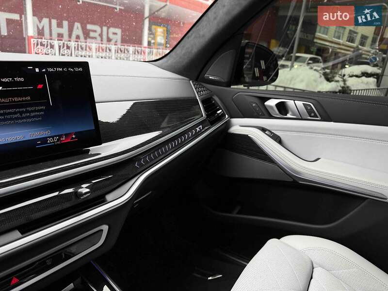 Внедорожник / Кроссовер BMW X7 2024 в Львове