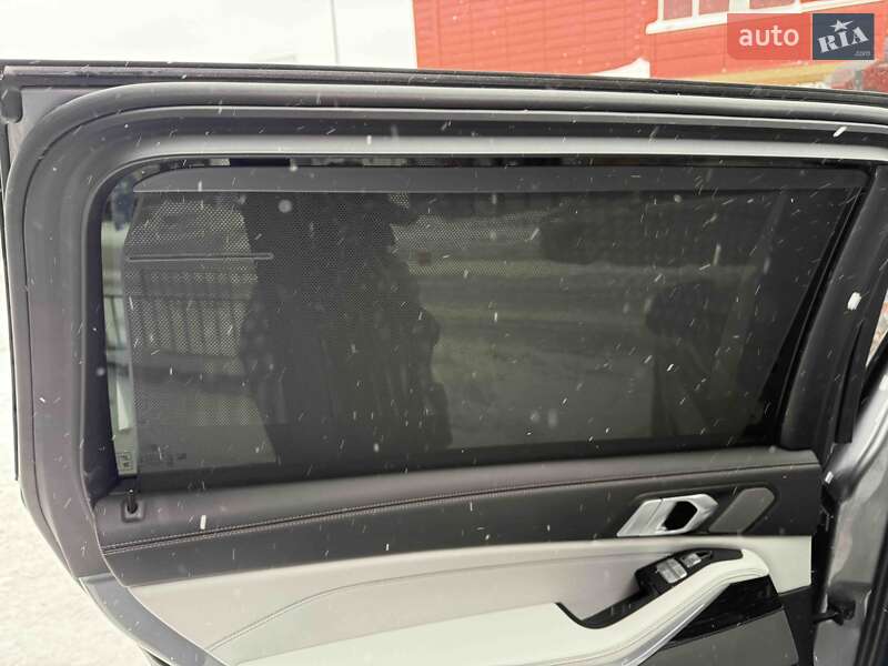 Внедорожник / Кроссовер BMW X7 2024 в Львове