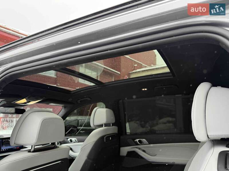 Внедорожник / Кроссовер BMW X7 2024 в Львове