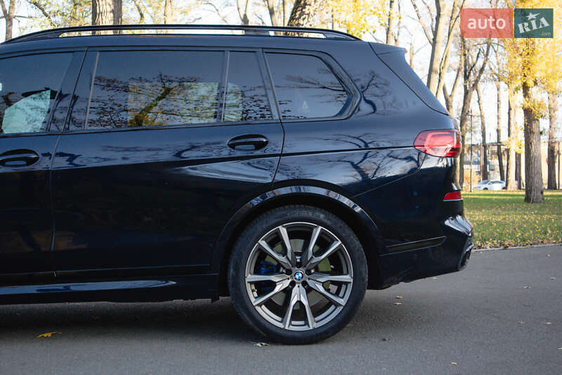 Внедорожник / Кроссовер BMW X7 2021 в Киеве