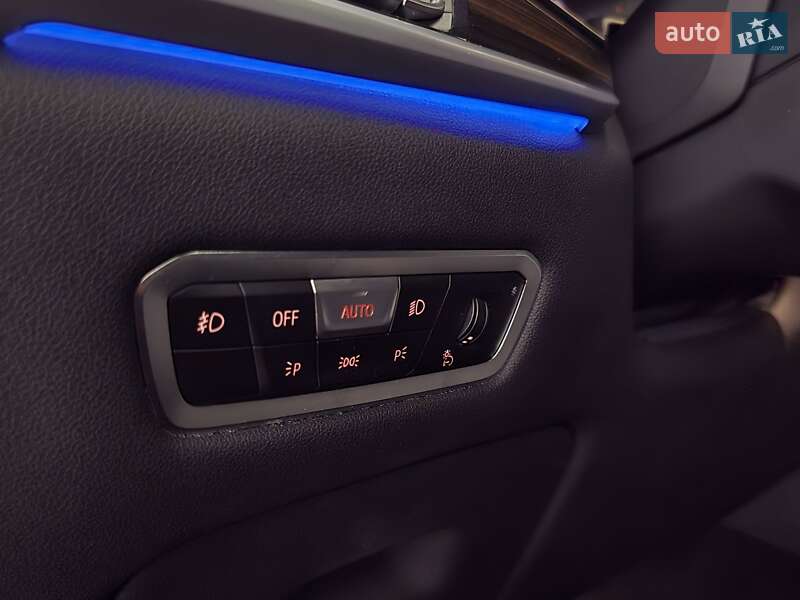 Внедорожник / Кроссовер BMW X7 2021 в Николаеве