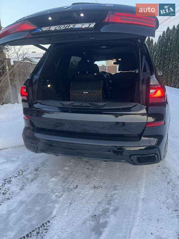 Внедорожник / Кроссовер BMW X7 2022 в Киеве