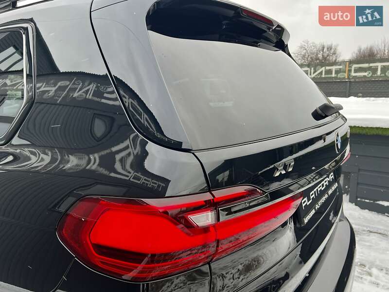 Внедорожник / Кроссовер BMW X7 2022 в Киеве