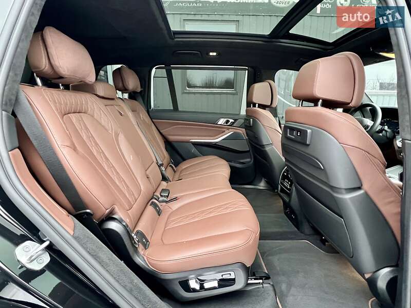 Внедорожник / Кроссовер BMW X7 2022 в Киеве