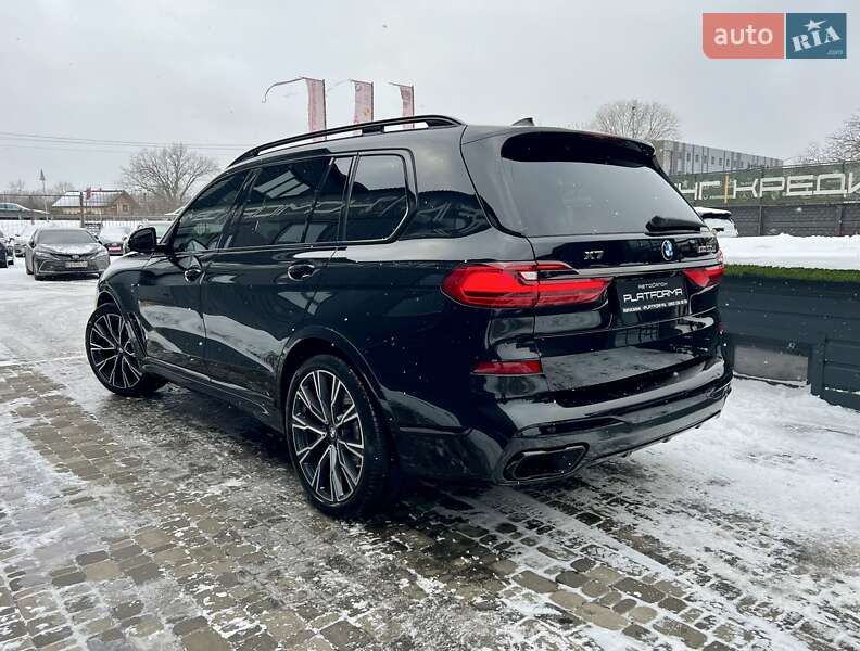 Внедорожник / Кроссовер BMW X7 2022 в Киеве