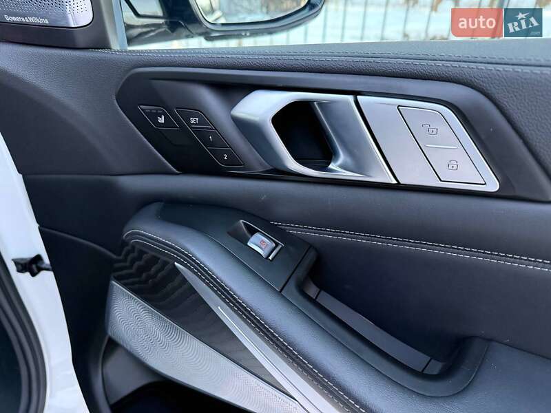 Внедорожник / Кроссовер BMW X7 2022 в Хмельницком