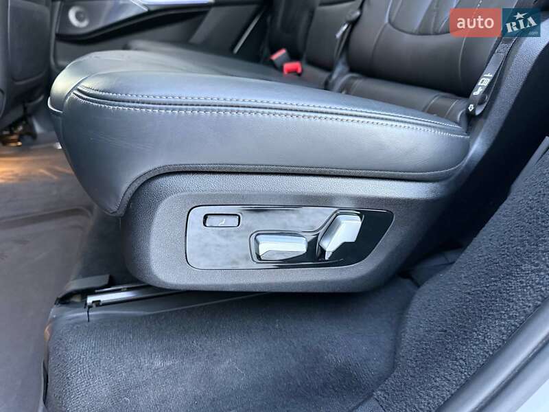 Внедорожник / Кроссовер BMW X7 2022 в Хмельницком