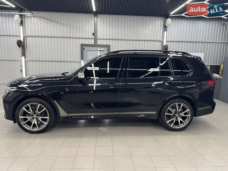 Внедорожник / Кроссовер BMW X7 2022 в Запорожье