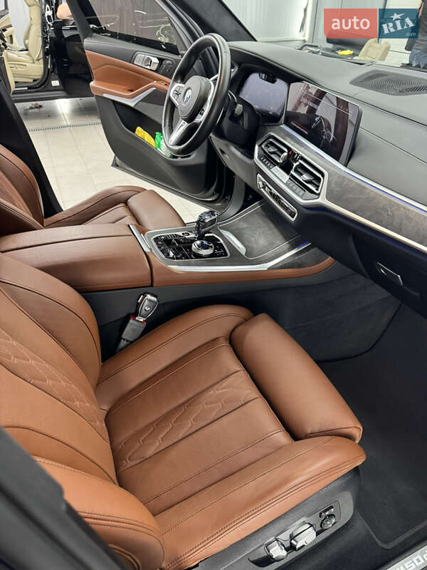 Внедорожник / Кроссовер BMW X7 2022 в Запорожье