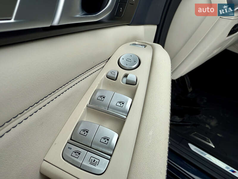 Внедорожник / Кроссовер BMW X7 2019 в Тернополе