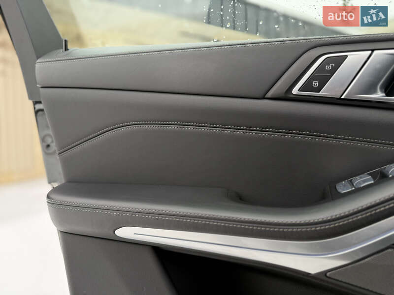 Внедорожник / Кроссовер BMW X7 2023 в Львове