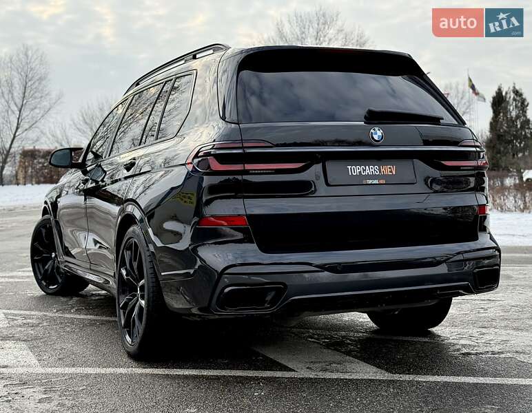 Внедорожник / Кроссовер BMW X7 2023 в Киеве