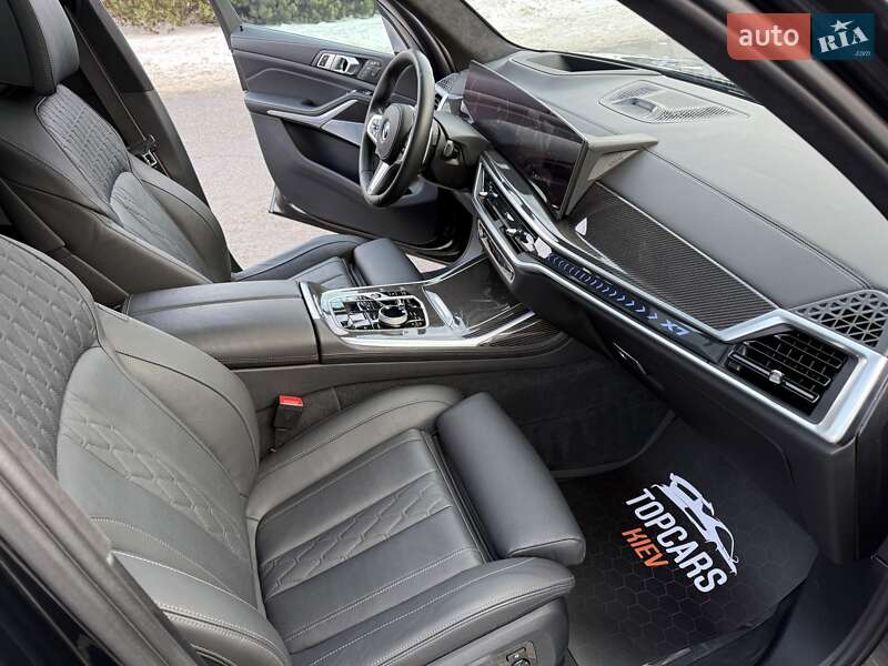 Внедорожник / Кроссовер BMW X7 2023 в Киеве