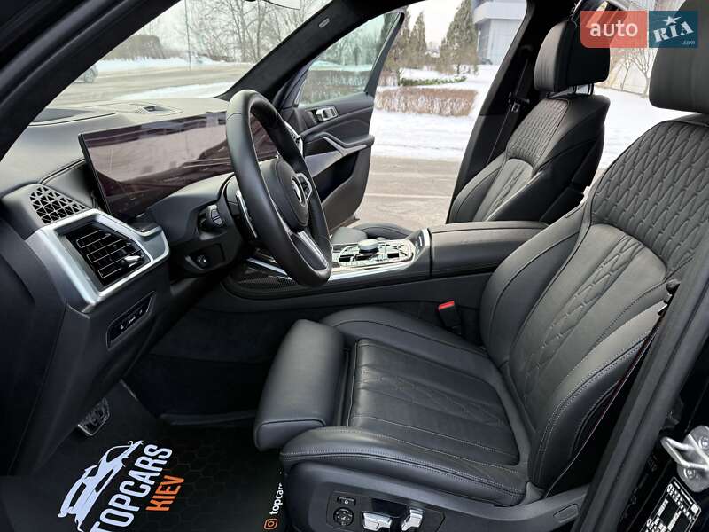 Внедорожник / Кроссовер BMW X7 2023 в Киеве