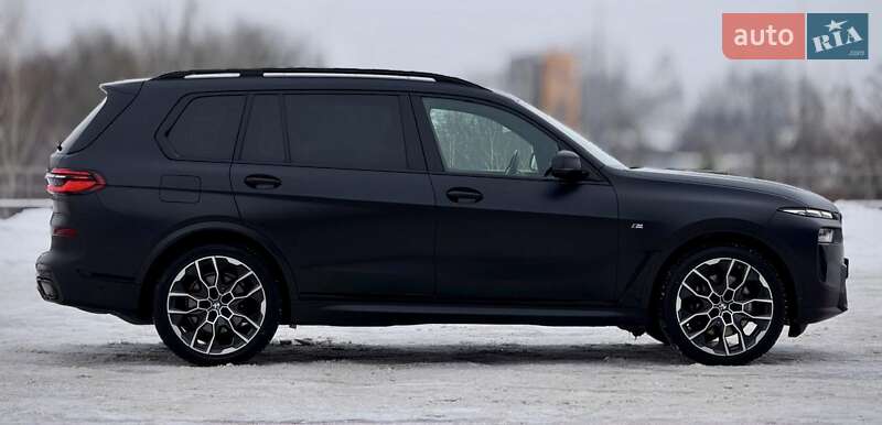 Внедорожник / Кроссовер BMW X7 2023 в Киеве