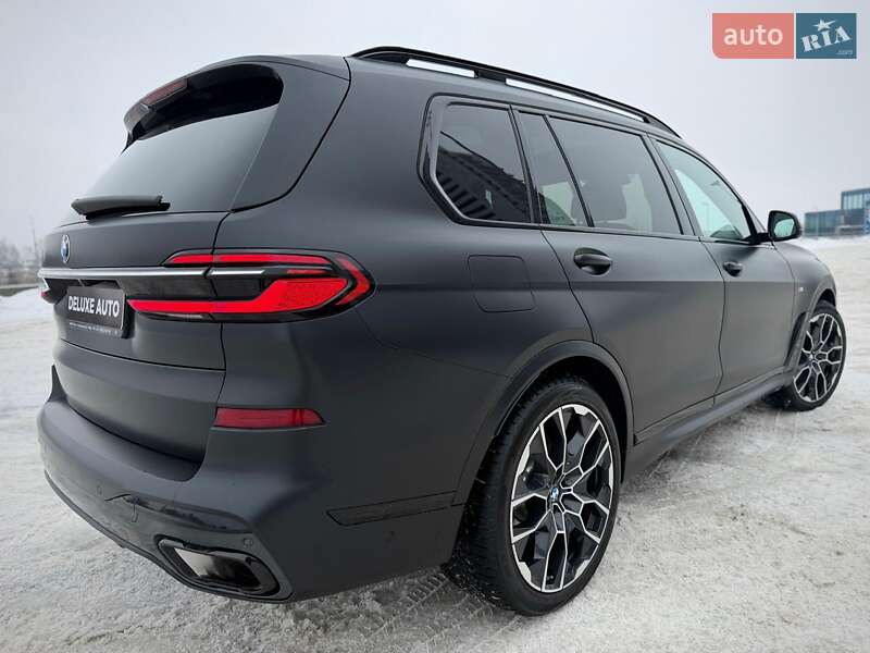 Внедорожник / Кроссовер BMW X7 2023 в Киеве