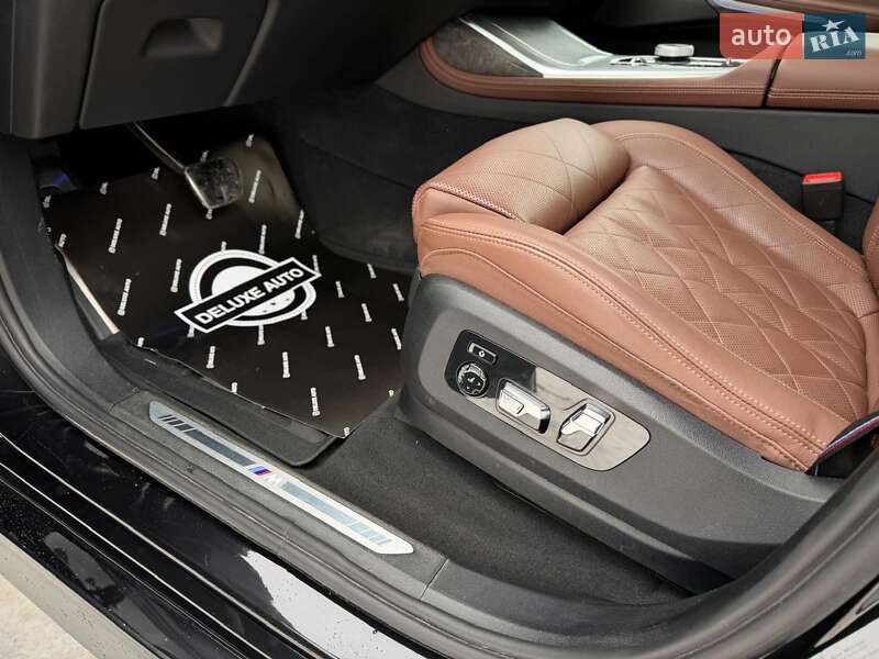 Внедорожник / Кроссовер BMW X7 2023 в Киеве