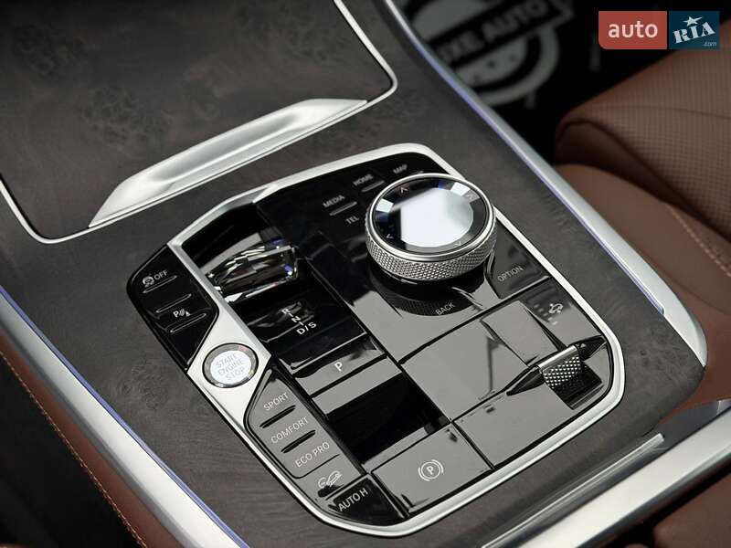 Внедорожник / Кроссовер BMW X7 2023 в Киеве