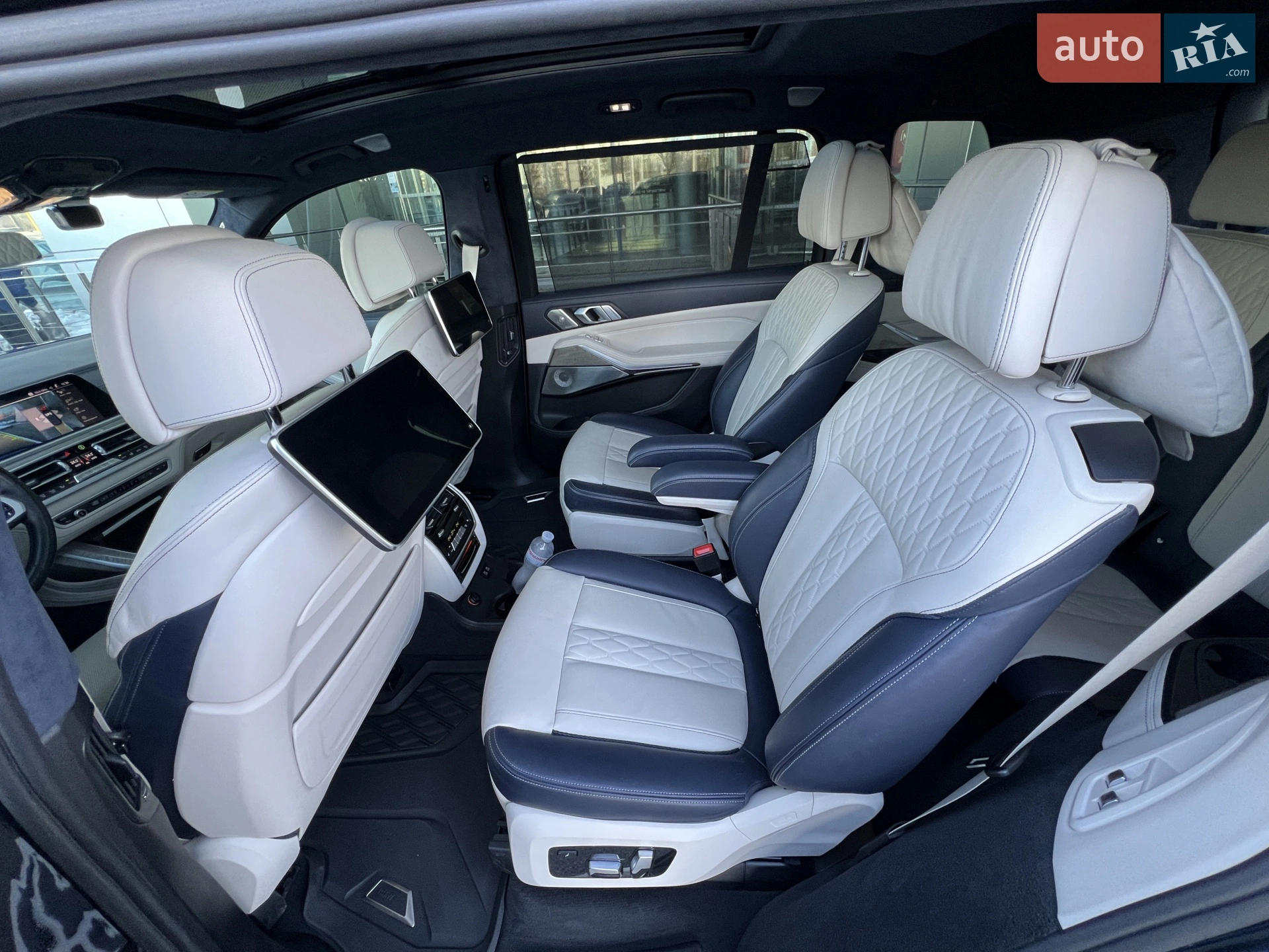 2020 BMW X7 - мініатюра 26