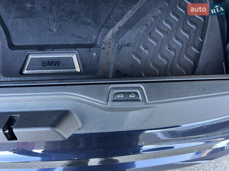 Внедорожник / Кроссовер BMW X7 2020 в Киеве