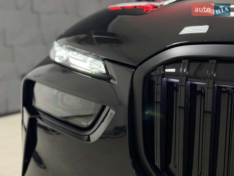 Внедорожник / Кроссовер BMW X7 2025 в Тернополе