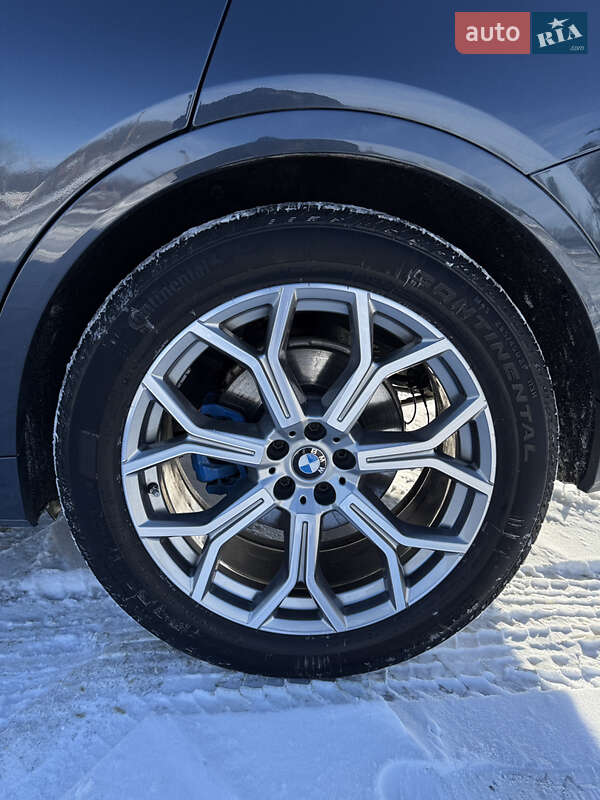 Позашляховик / Кросовер BMW X7 2020 в Києві