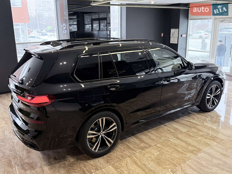 Внедорожник / Кроссовер BMW X7 2021 в Киеве
