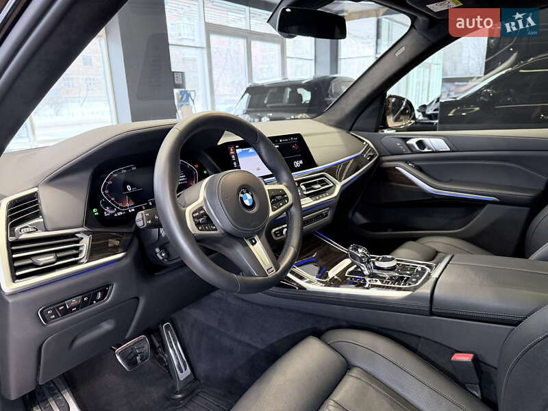 Внедорожник / Кроссовер BMW X7 2021 в Киеве