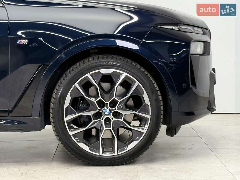 Внедорожник / Кроссовер BMW X7 2023 в Киеве