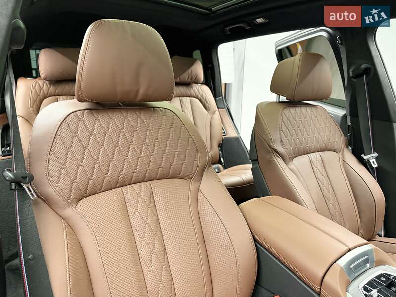 Внедорожник / Кроссовер BMW X7 2023 в Киеве