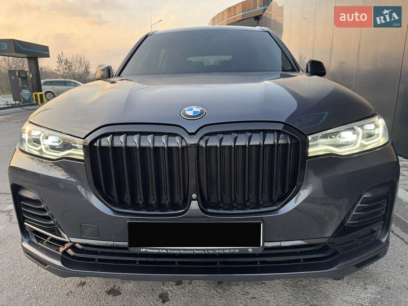 Позашляховик / Кросовер BMW X7 2019 в Дніпрі фото 17 Позашляховик / Кросовер BMW X7 2019 в Дніпрі