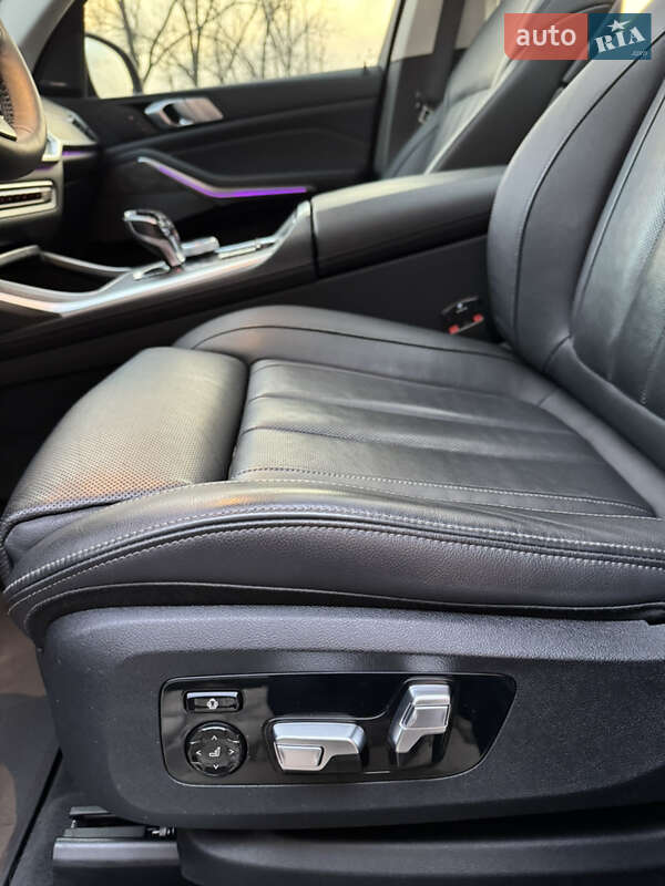 Позашляховик / Кросовер BMW X7 2019 в Дніпрі фото 30 Позашляховик / Кросовер BMW X7 2019 в Дніпрі