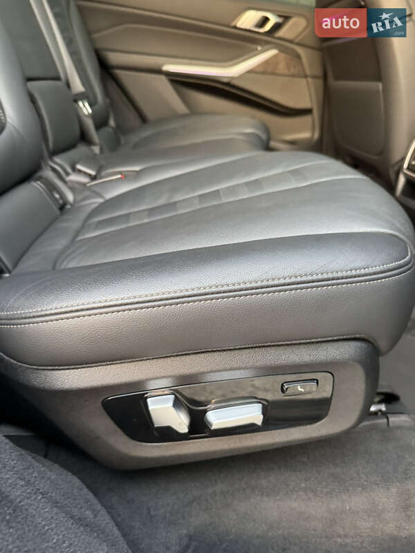 Позашляховик / Кросовер BMW X7 2019 в Дніпрі фото 45 Позашляховик / Кросовер BMW X7 2019 в Дніпрі