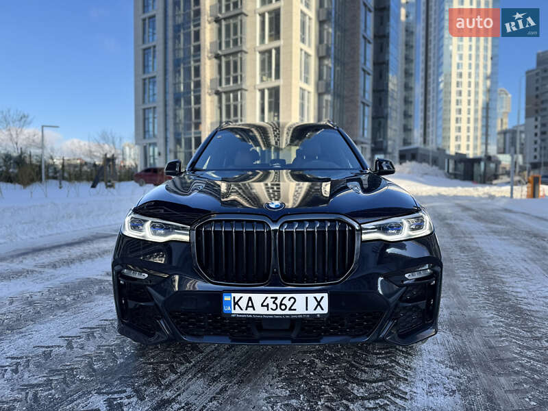 Внедорожник / Кроссовер BMW X7 2022 в Киеве