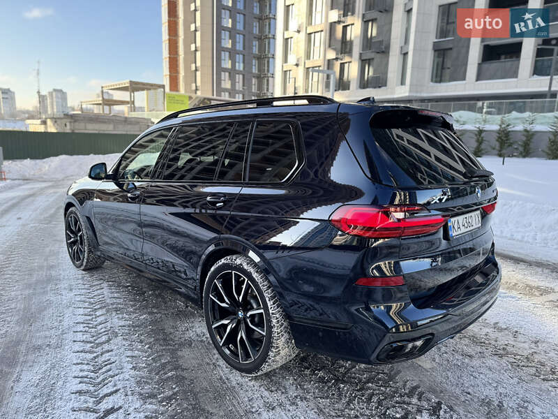 Внедорожник / Кроссовер BMW X7 2022 в Киеве