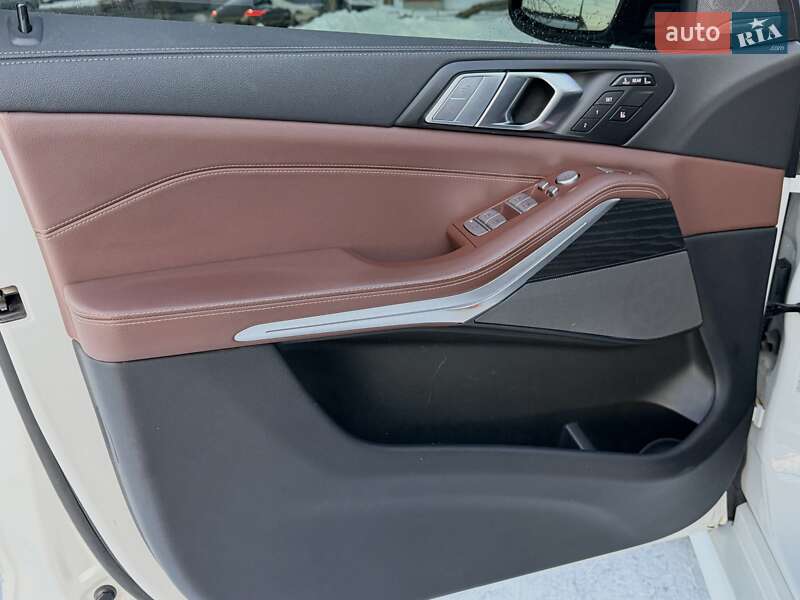 Позашляховик / Кросовер BMW X7 2022 в Києві фото 61 Позашляховик / Кросовер BMW X7 2022 в Києві