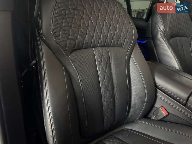 Внедорожник / Кроссовер BMW X7 2020 в Тернополе