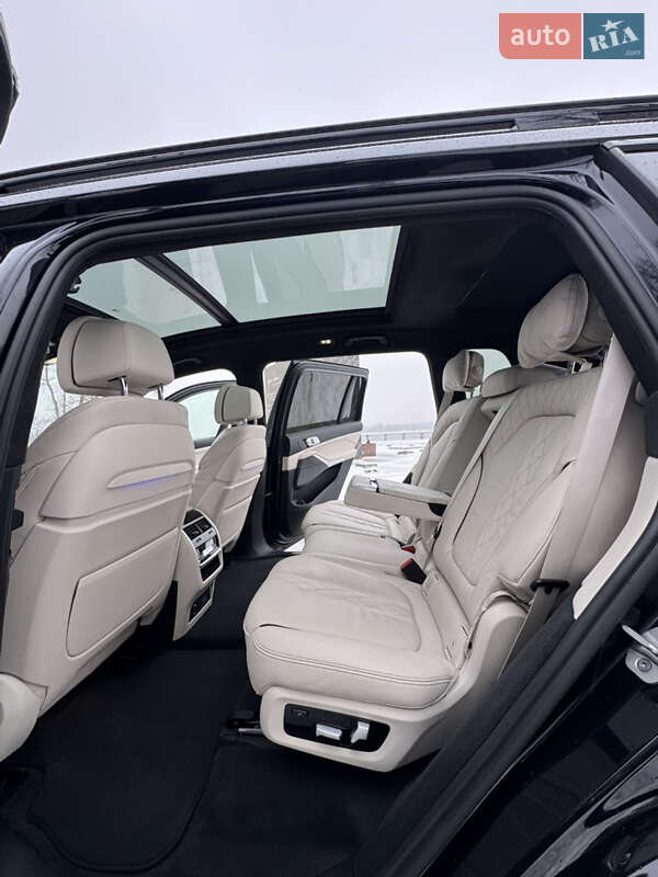 Внедорожник / Кроссовер BMW X7 2020 в Киеве