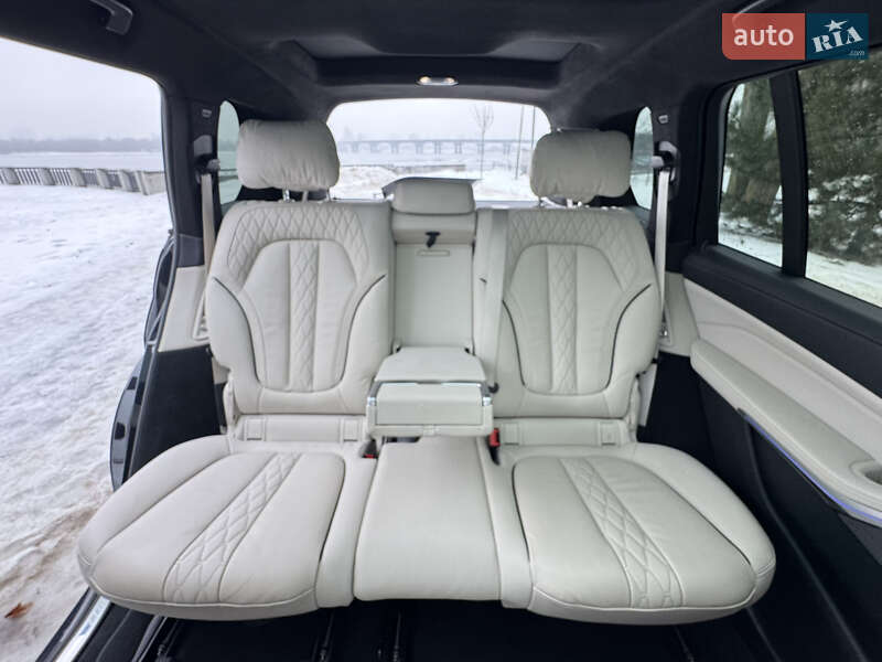 Внедорожник / Кроссовер BMW X7 2020 в Киеве